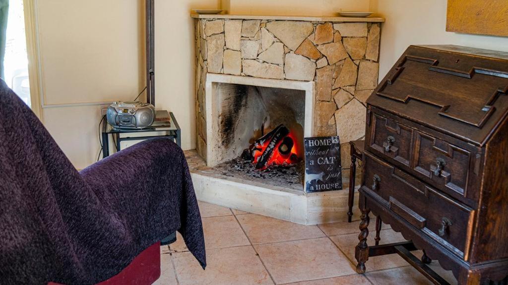 Swimmers' Paradise Pissouri Exterior foto
